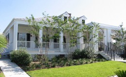 Belvidere Club Ext Photo Front Porch- LO