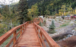 Taos-TSV-Stream-Restoration—Wooden-Pedestrian-Bridge03—LO