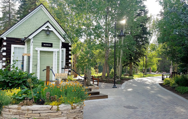 Ford Park School House Shed and Garden